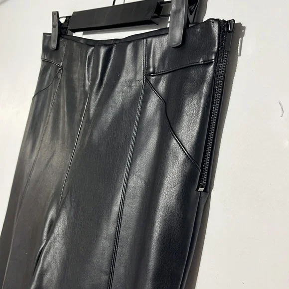 ZARA Black Faux Leather Leggings Size Large - Picture 5 of 9